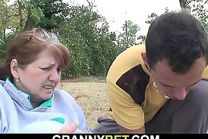Guy helps injured Mr Big hairy pussy granny