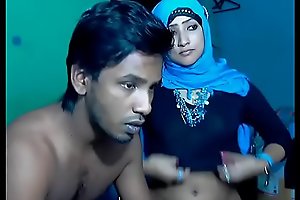 Newly Married South Indian Strengthen not far from Ultra Sexy Babe Livecam Represent (7)