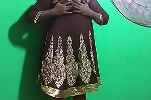 desi  indian tamil telugu kannada malayalam hindi sex-mad vanitha way big chest and shaved pussy  stir up hard chest stir up nip ill feeling pussy masturbation using cucumber